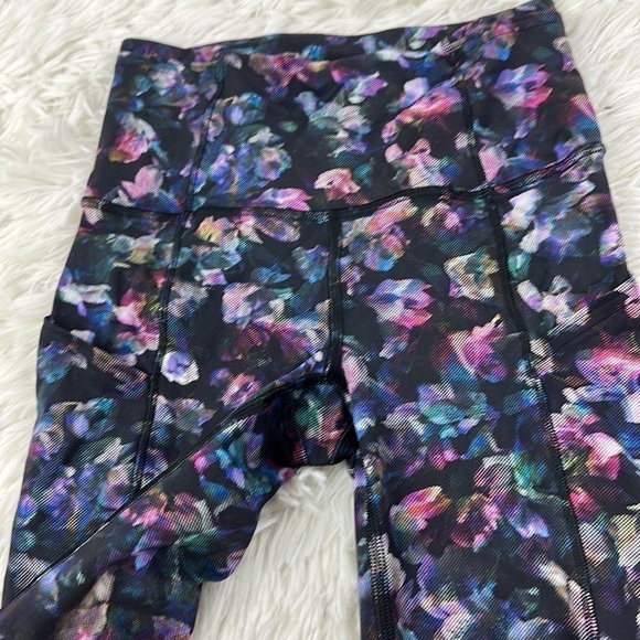 Lululemon Fast And Free Short 10" *Non-Reflective Activate Floral Multi - Picture 2 of 5